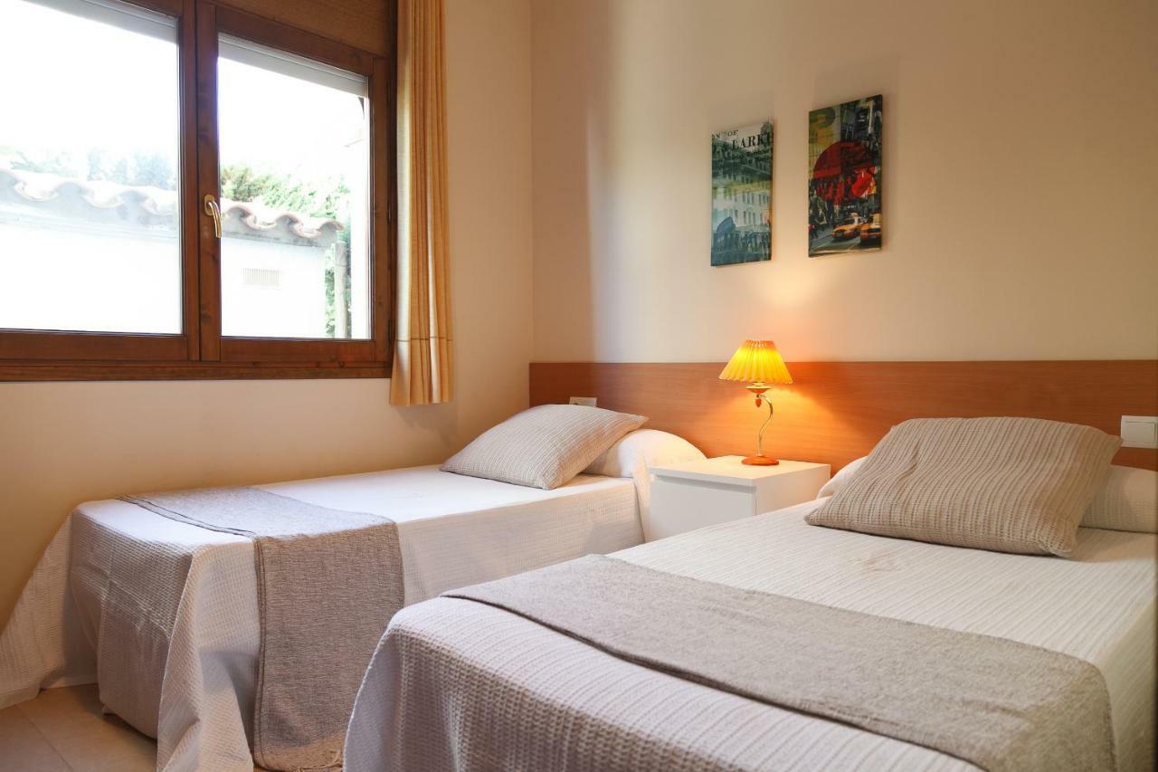 Uhc Bosque II Family Complex Villa L'L'Hospitalet de l'Infant Eksteriør bilde